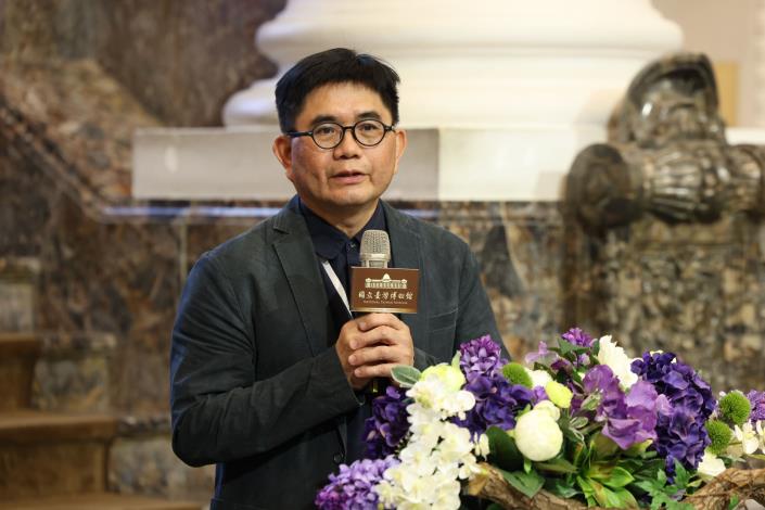 國立臺灣博物館長陳登欽感謝所有捐贈者將私人珍寶贈予博物館，讓每個物件走入公共空間，成為讓社會共享的歷史線索。