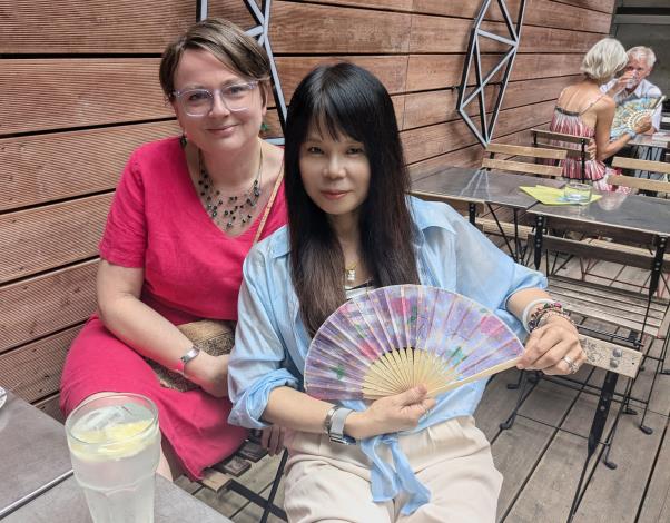 Writer Chung Wenyin with Táňa Dluhošová, organizer of the reading activities.