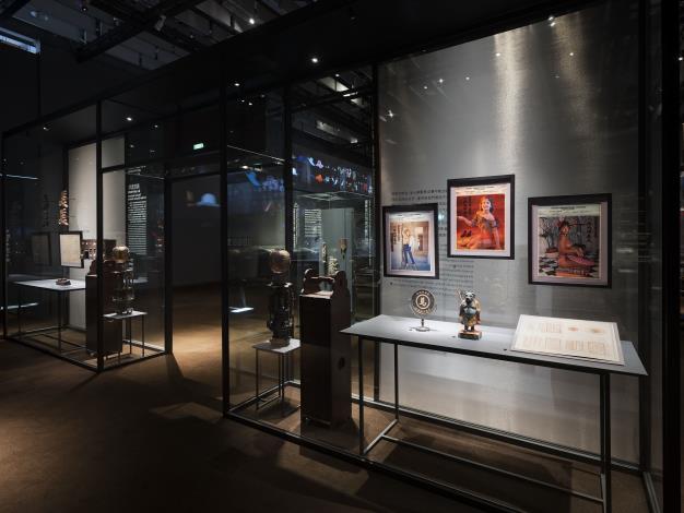 「情慾世界」單元展品。