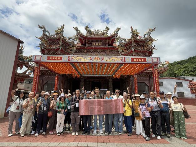 08福興宮前合照