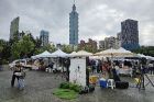"Good Day Market / Lakeside Life"