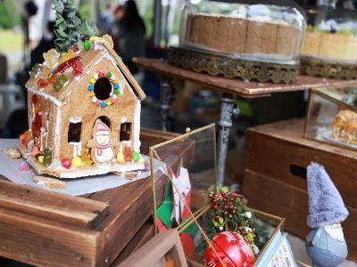 Cultural and creative market featuring handmade crafts, woodworking, paper art, and specialty snacks