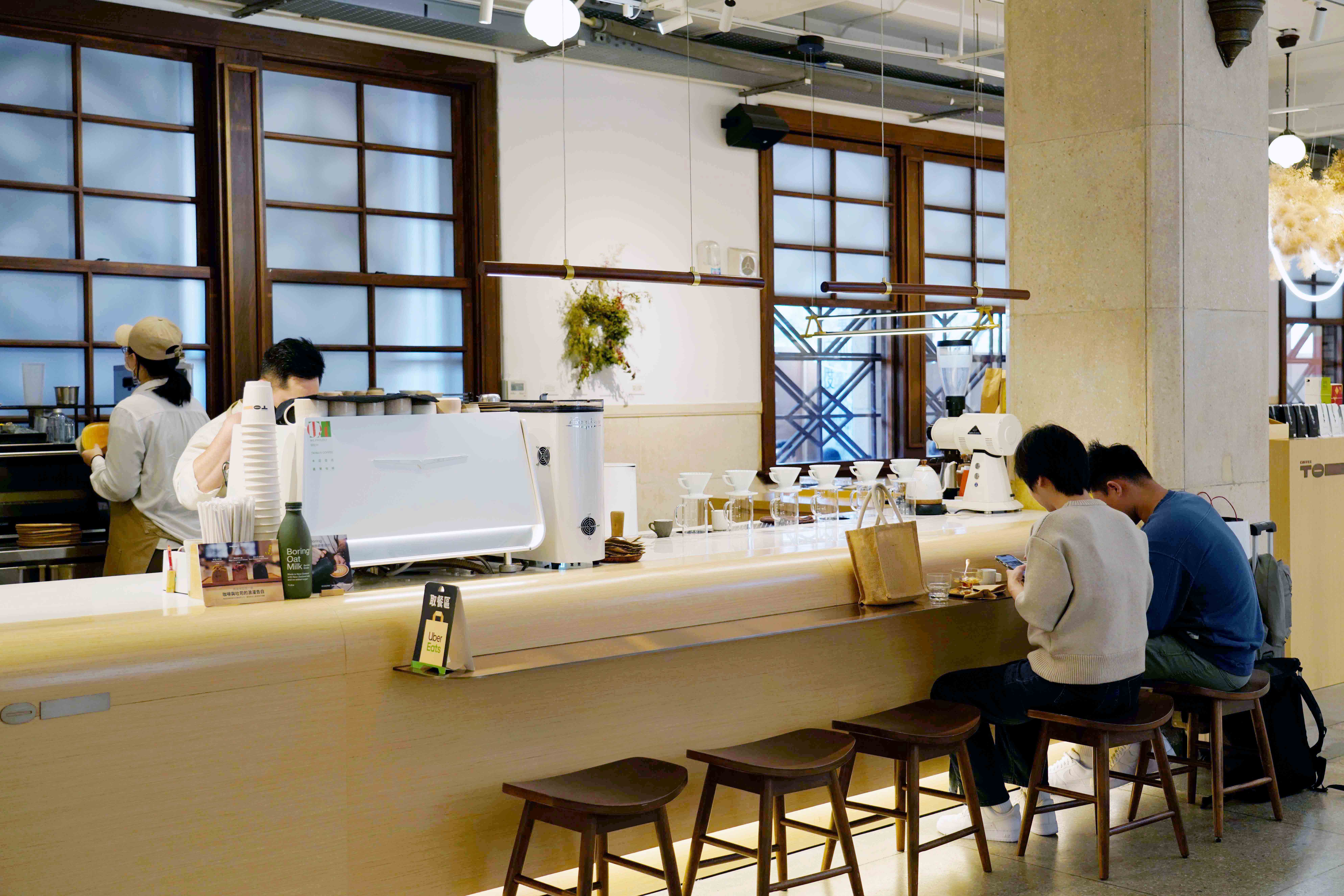 未來光-食嘗溫室間圖