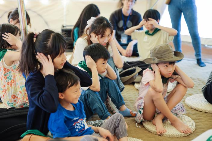 5 摀上耳朵感受「寂靜的瞬間」