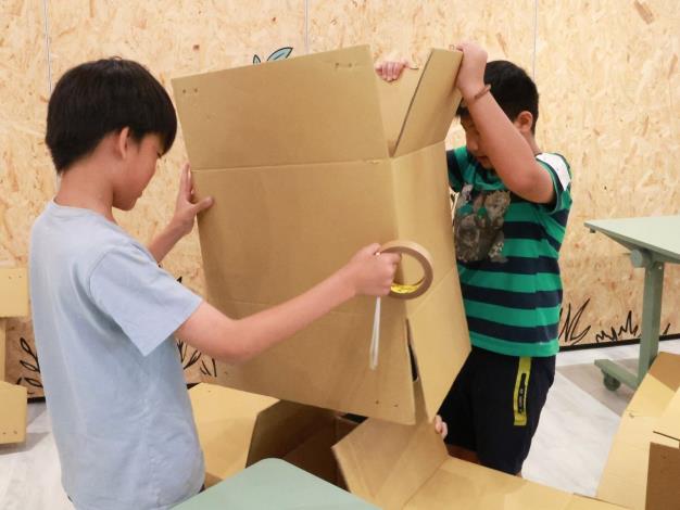 04. 兩兩一組，共同合作來創造屬於自己的空間