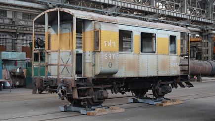 B.V.15078、15092タイ国鉄緩急車