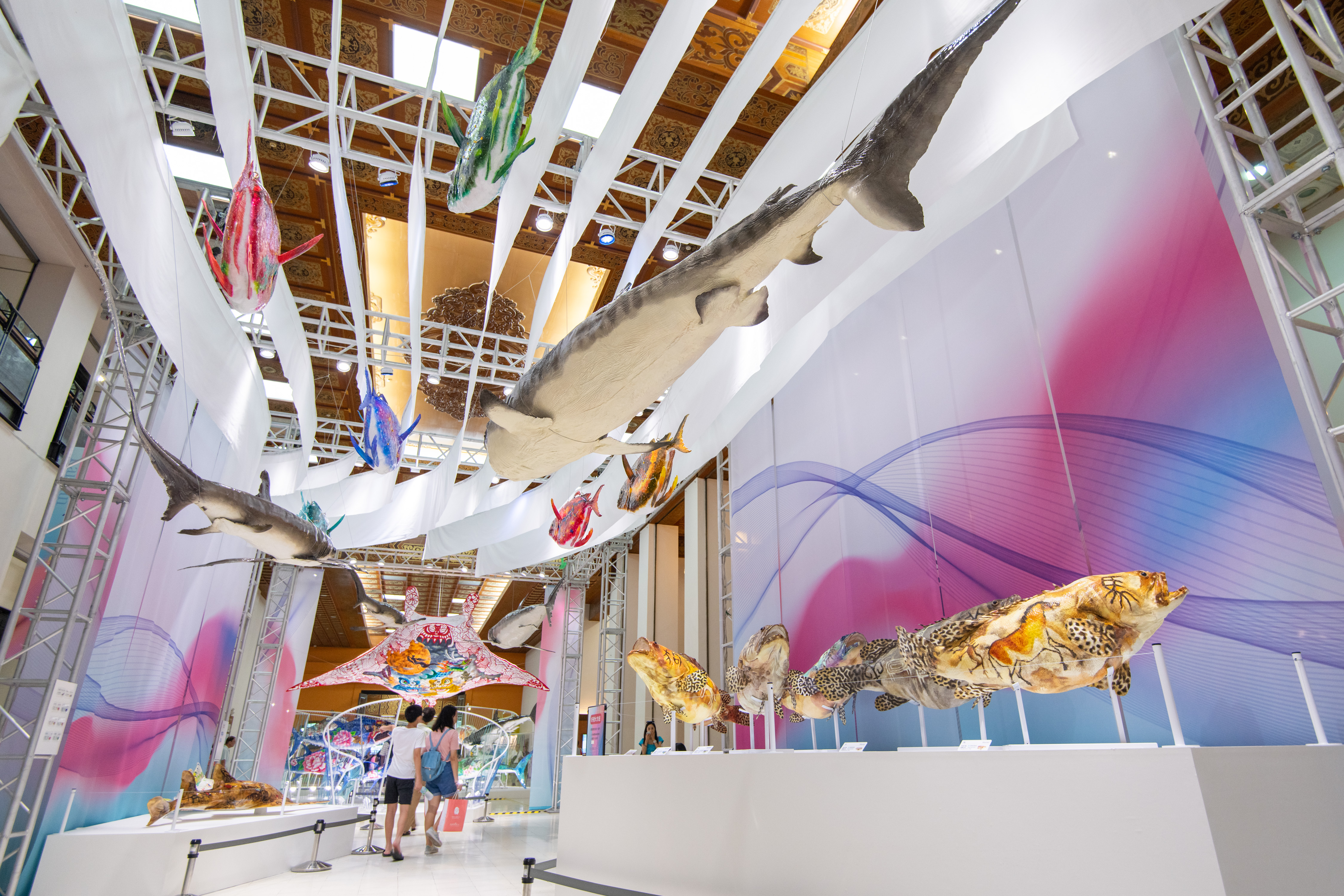 20190628-20191030 Fishwear- Vibrant Ocean Art -  specimen
