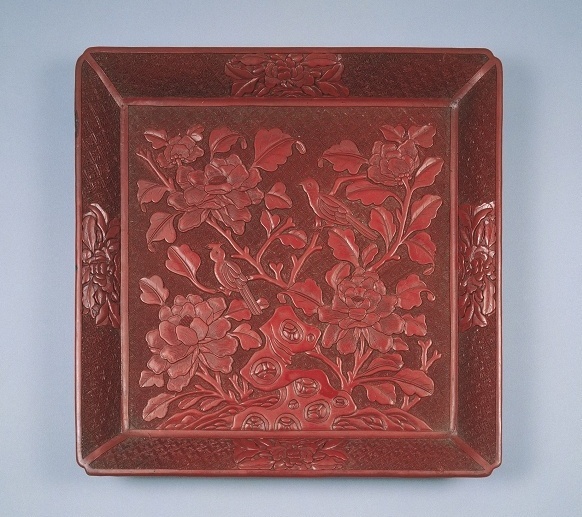 'ETHEREAL SPLENDOR'  – LACQUERWARE AT ITS FINEST