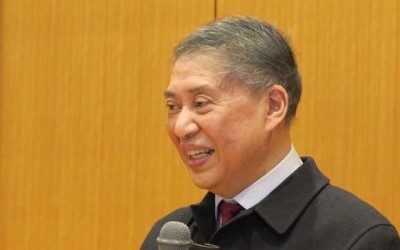 FAMED WRITER TO KICKOFF CULTURAL FORUM