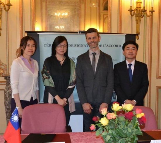 NMH signs licensing agreement with French group