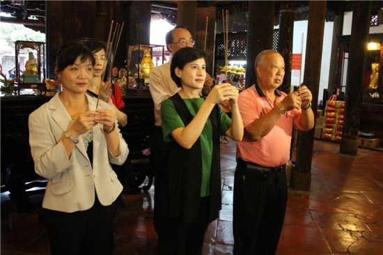 Minister visits crafts hub Lukang Township
