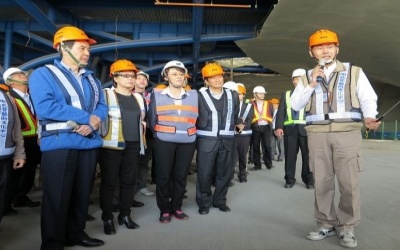 PRESIDENT MA VISITS WEI-WU-YING ART CENTER