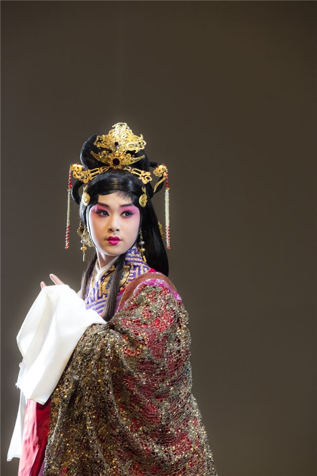 國光劇團新編京劇《西施歸越》將由23歲的新秀林庭瑜獨挑大樑演出。