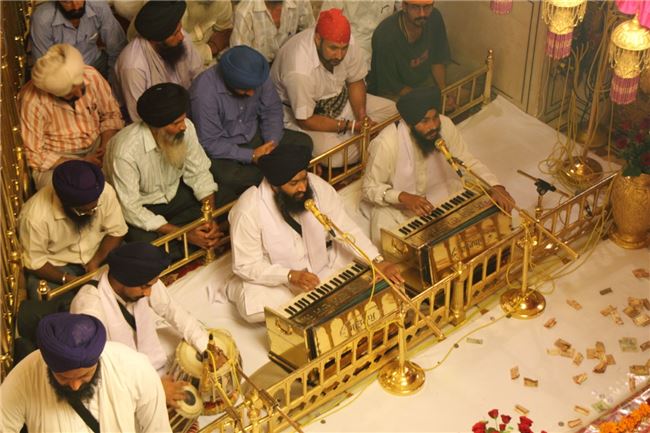 Guru Nanak Jayanti 不僅是宗教節日, 更是音樂與藝術的最佳鮮活舞台