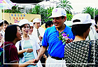 The Executive Yuan labor council Mr. Ma Ying-jeou graced the memorial hall to partake the inauguration ceremonies of the lifeline helpdesk