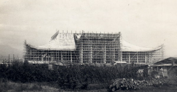 Full front view of National Dr. Sun Yat-sen Memorial Hall under construction, courtesy by Mr. Huang Zheng-xiong.jpg
