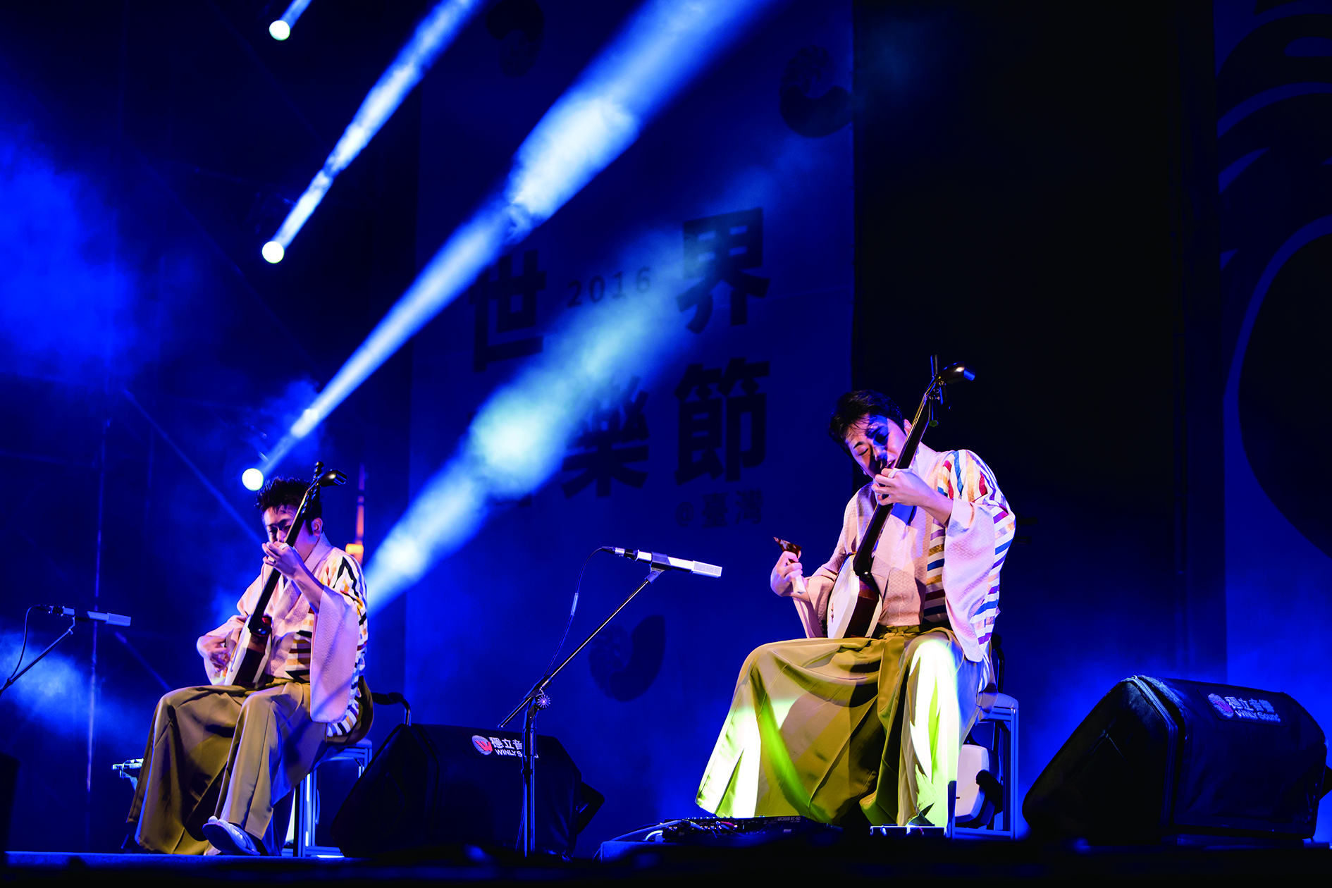 日本吉田兄弟樂團在2016年世界音樂節上的演出。(風潮音樂提供).jpg