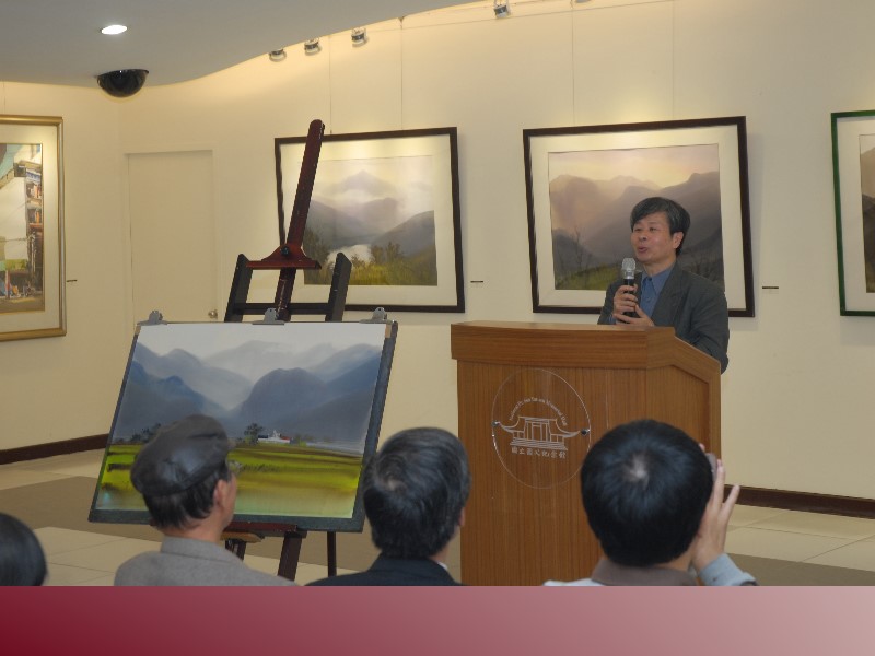 「劉木林『大地關懷』水彩個展」開幕式中，藝術家劉木林，原本從事板金黑手改拿畫筆，靠著自學累積一甲子的功力，揮灑出自己一片天。
