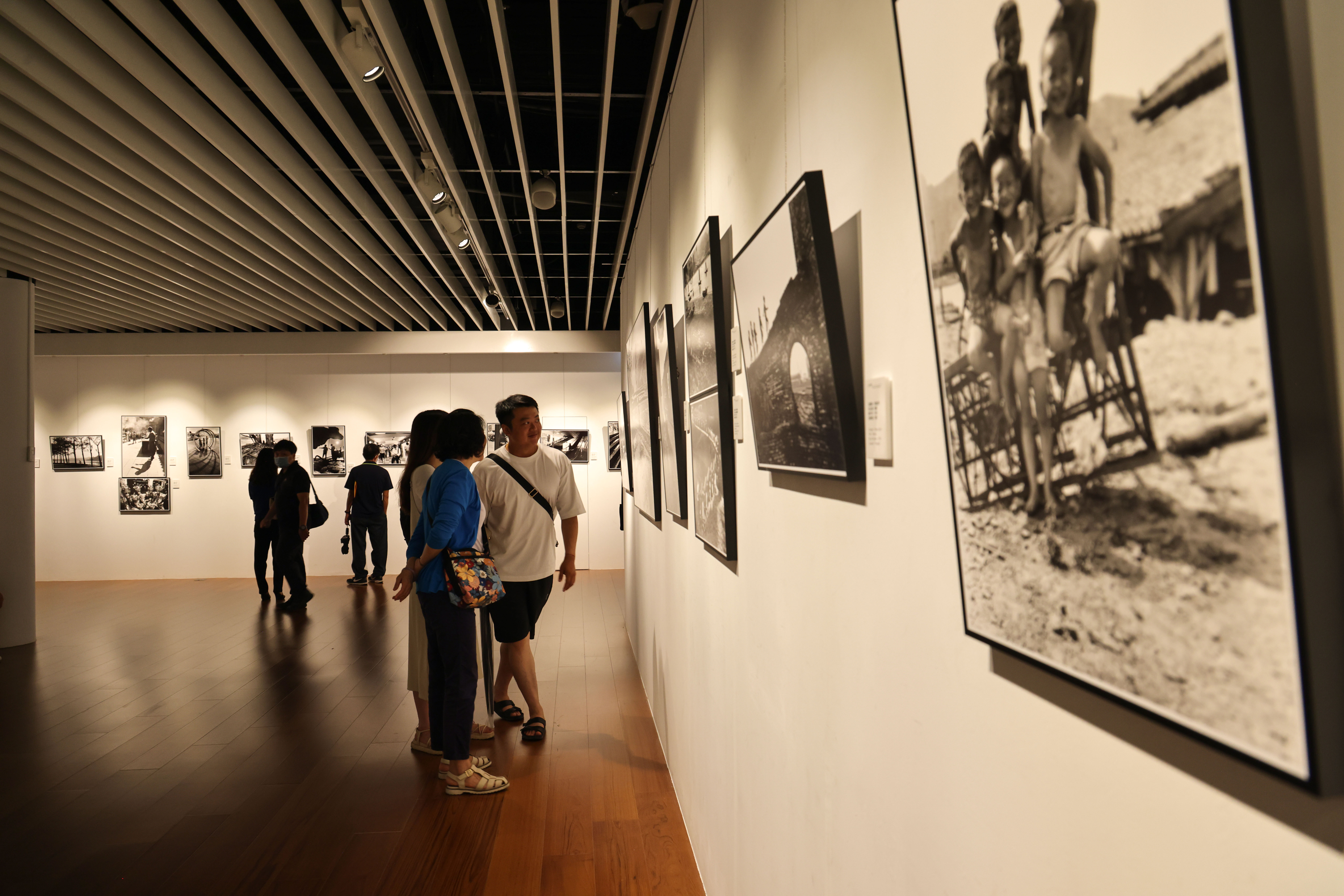 魅力永恆的瞬間—翁庭華90攝影個展於本館博愛藝廊展出，9月02日舉行開幕式。 112.09.02