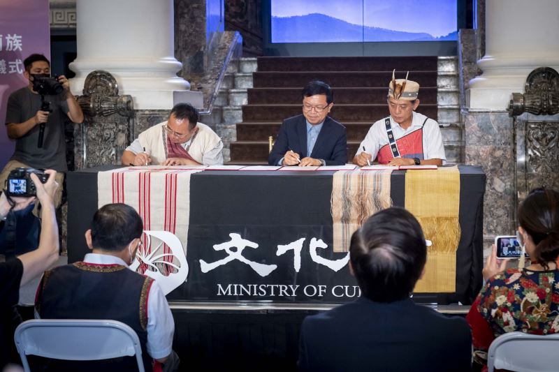MOC signs exclusive license agreement for indigenous intellectual creations