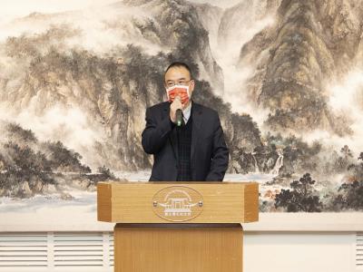 At “2022 Affection for the Earth-Lo Cheng-hsien Ink Painting Exhibition,” Political Deputy Minister of Culture, Hsiao Tsung-huang, gave a speech. jpg(open in a window)