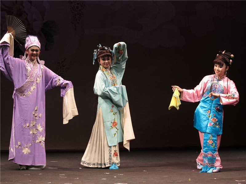 國立臺灣戲曲學院駐園演出《別窯》、《逛花燈》邀您一同品味古典愛情悲喜劇