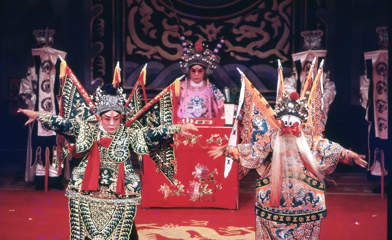 1990年亂彈嬌北管劇團的創團作《黃鶴樓》呈現出與以往不同的亂彈風貌。（林國彰攝）