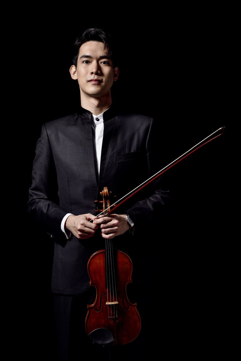 Taiwanese American Violinist Richard Lin will finally have his Carnegie Hall recital debut on June 24. 
(Photo credit: Te-Fan Wang)