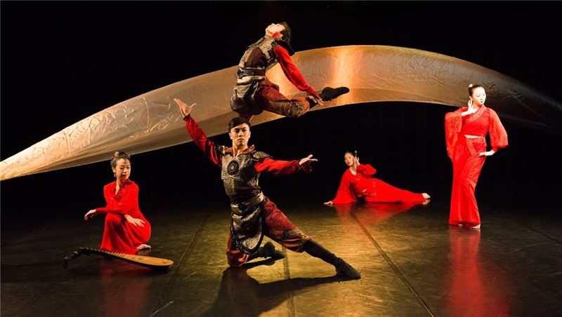 2015傳藝鳳凰花畢業聯演－5/30新秀專場壓軸登場！