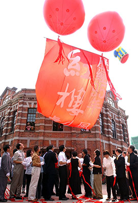 西門紅楼、日本統治時代の市場がアート空間に