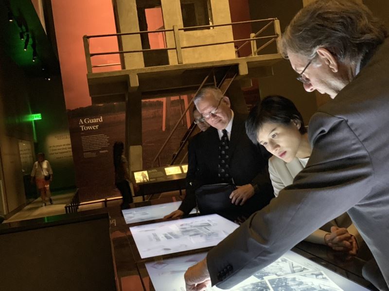 Minister visits human rights museums in DC