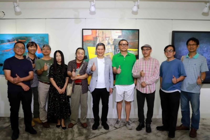 Minister meets with southern Taiwanese creators