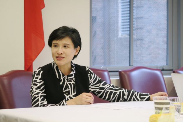 Minister visits think tanks, incubation centers in DC