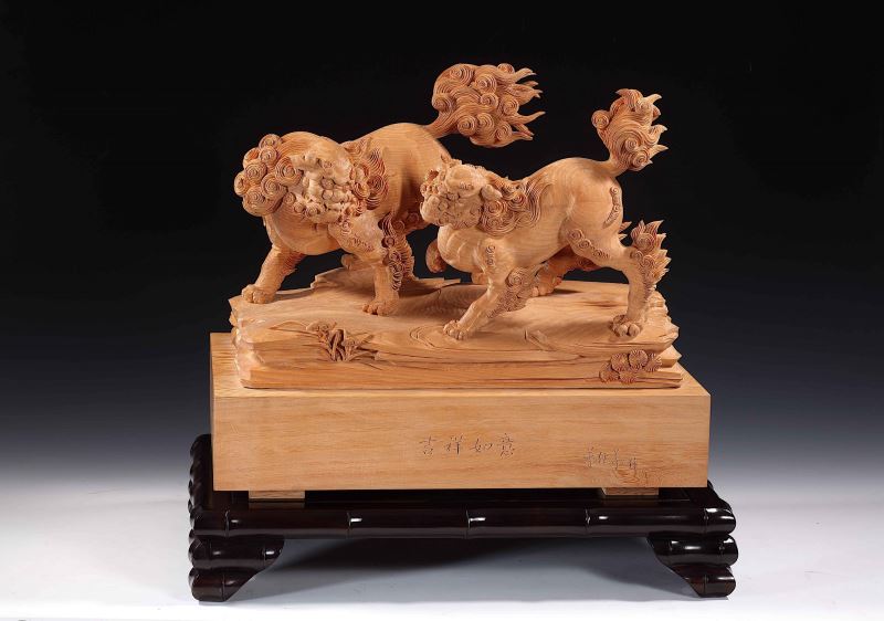 Woodcarver recognized for lifetime achievement