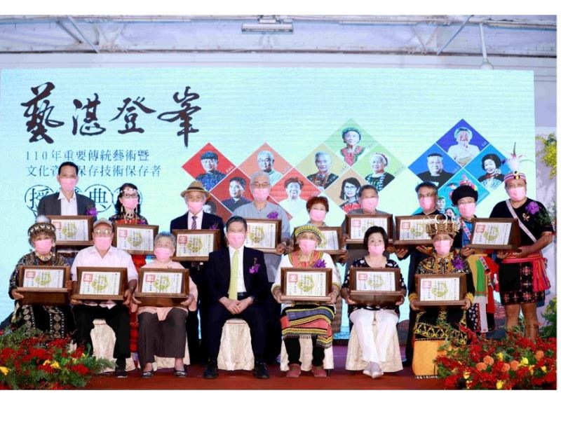 14 new preservers of important traditional arts and crafts