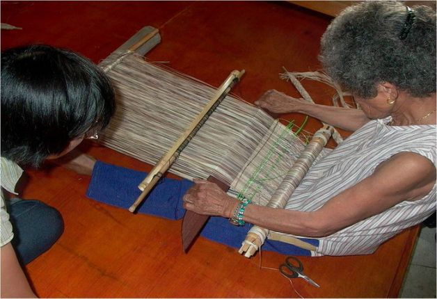 Late Kavalan weaver-shaman receives presidential citation