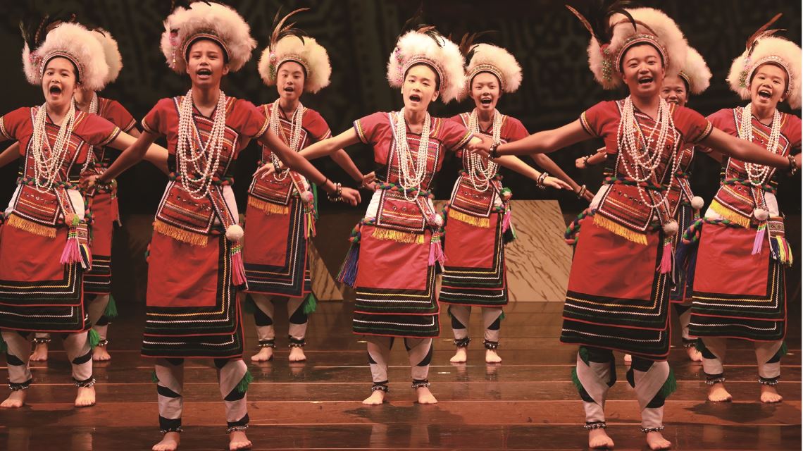 臺灣原住民族樂舞呈現與傳承之當代教育省思