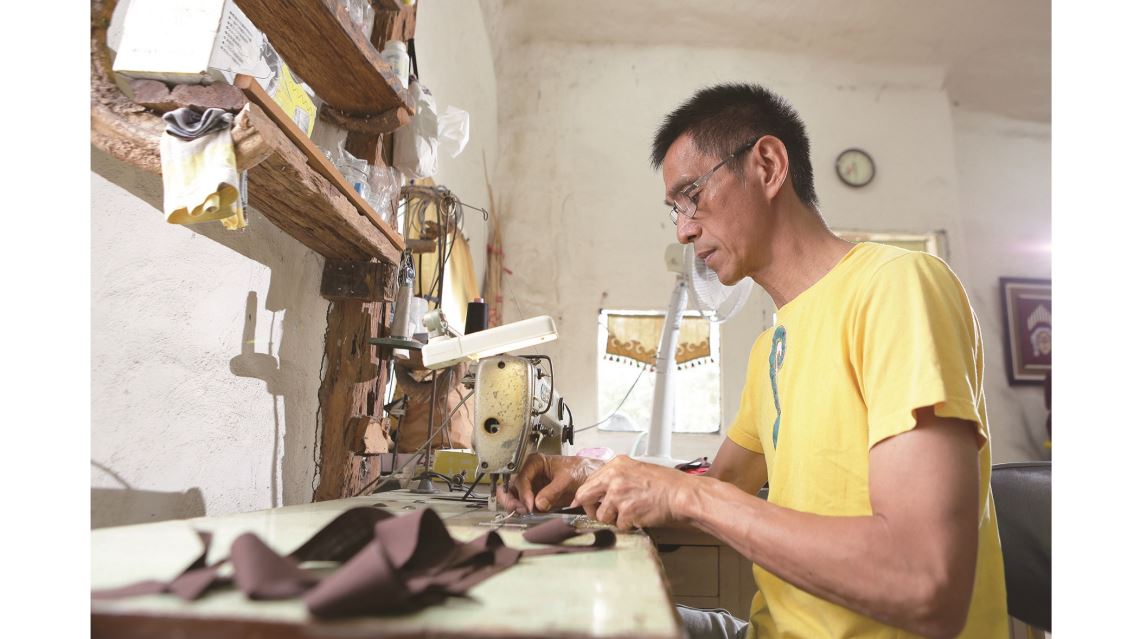 彭春林致力讓編織工藝在部落重生。