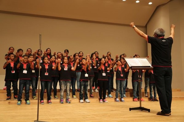 Rapport Series IX: Vox Nativa Children's Choir