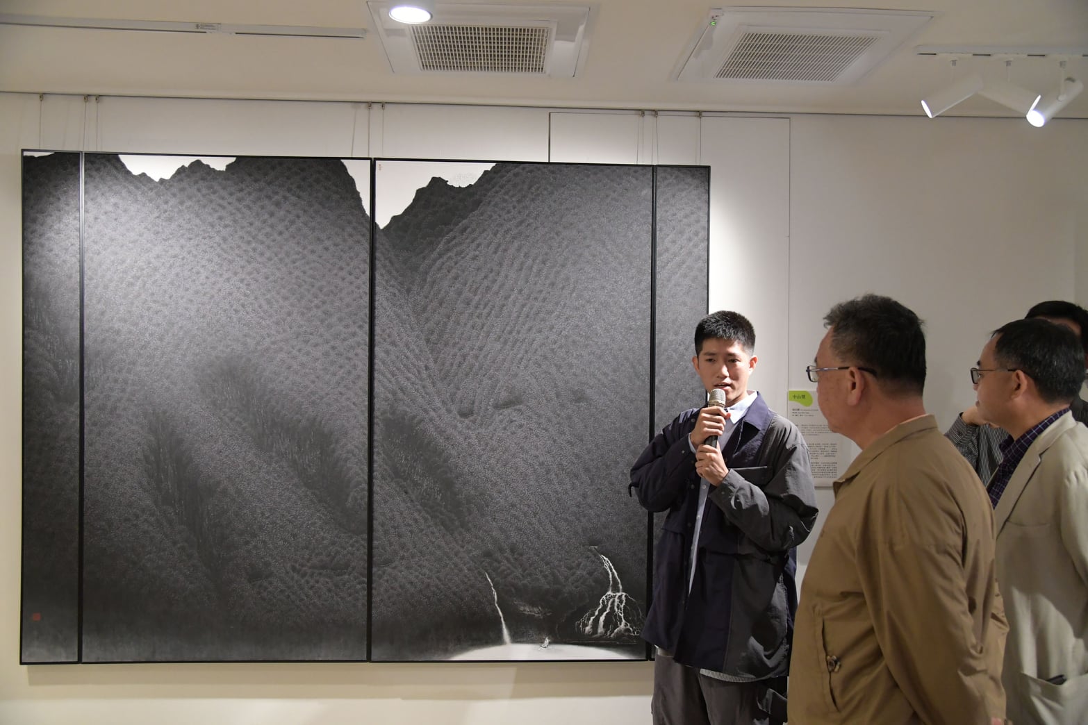 Penghu exhibition showcases winning works of Chung-shan Youth Art Awards