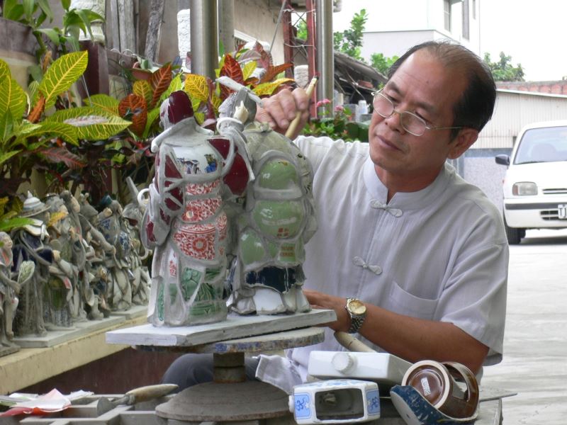 El maestro de corte y pegado de cerámica | Chen San-huo