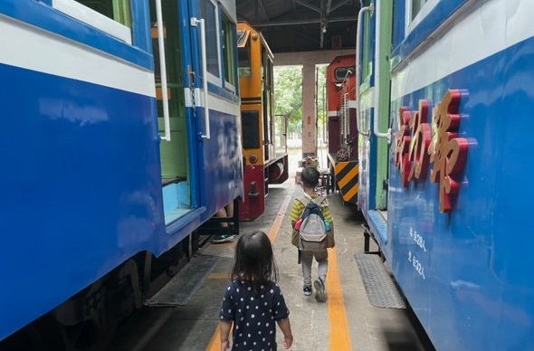 小鐵道迷遊台灣：親子鐵道讀物出版計畫