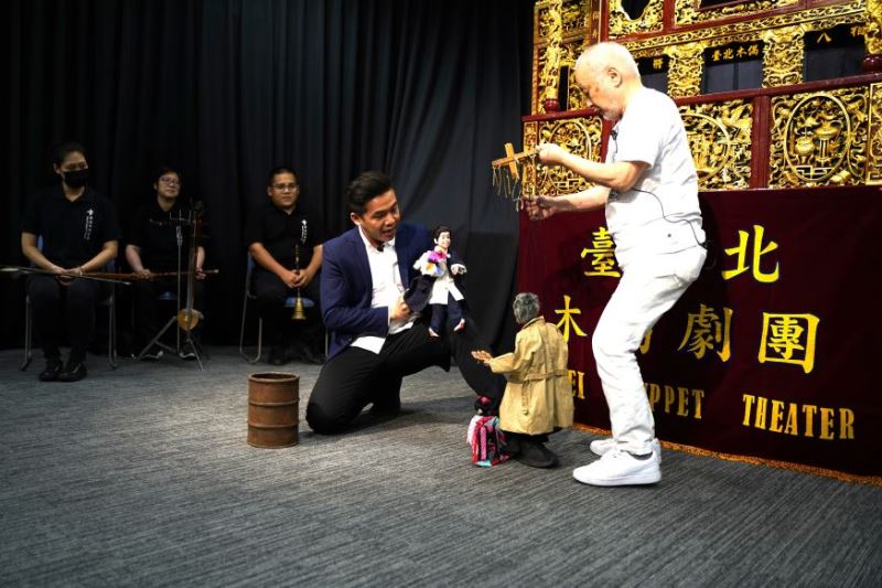 台湾の伝統人形劇「布袋戯」の劇団が訪日公演、企画展で魅力を紹介