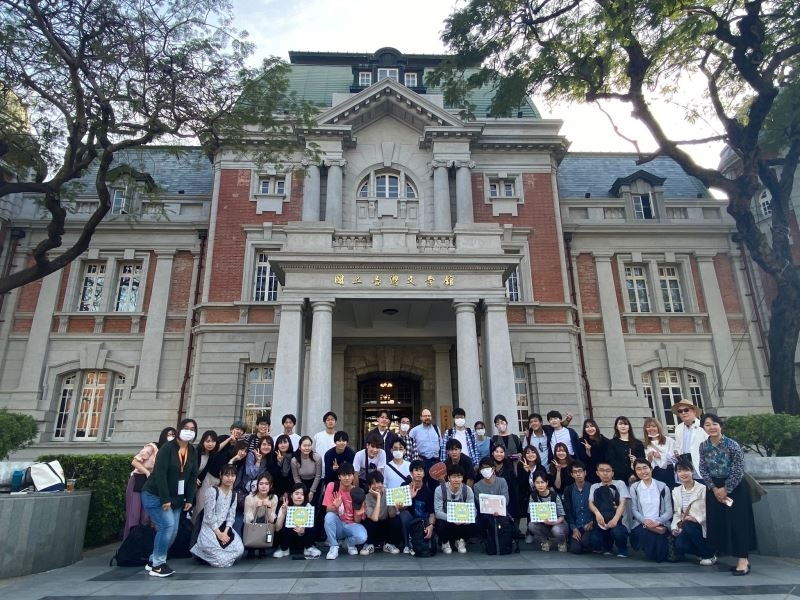 English literary tours in Taiwan to offer tourists a local experience