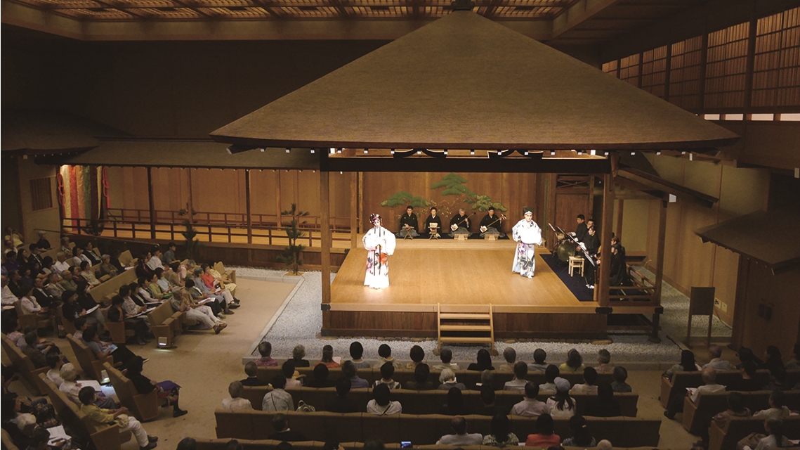 歷時近三年，臺灣國光劇團與日本橫濱能樂堂聯合製作的《繡襦夢》， 六月九日下午，於橫濱能樂堂世界首演。
