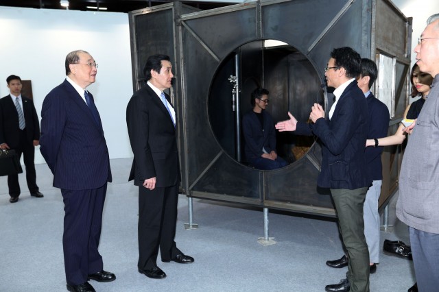 馬総統、台湾アート作品の国際化を支持　発展に意欲示す＝芸術博覧会開幕
