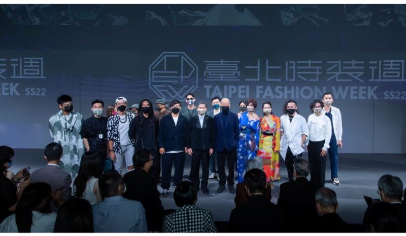 Inauguration high tech de la Taipei Fashion Week 2021