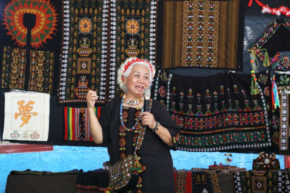 Preserver of Traditional Paiwan Kinavatjesan Embroidery | Lavaus
