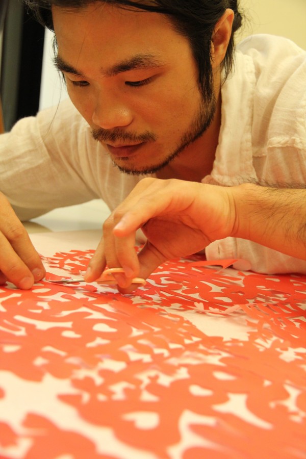 Paper-cutting Artist | Yang Shih-yi
