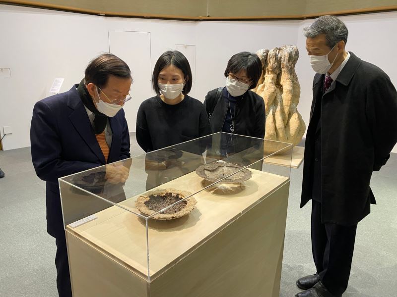 台湾の芸術家3人、滋賀県「陶芸の森」で創作活動　作品を展示